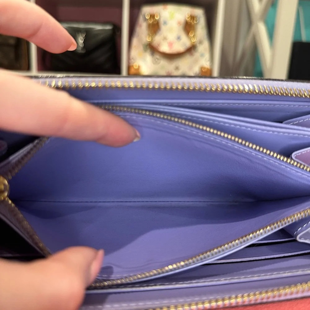 Louis Vuitton Zippy Vernis Lilac